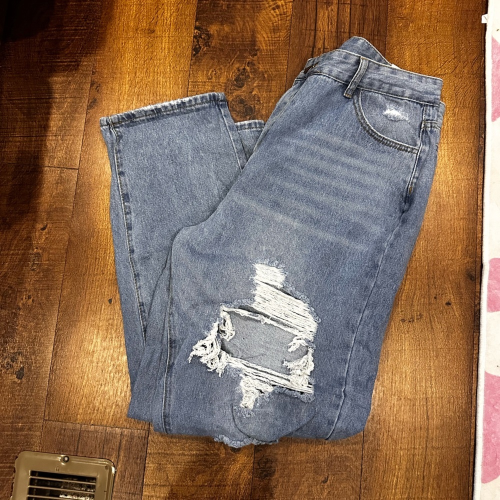 Light Blue Denim Mom Jeans - Picture 2 of 7